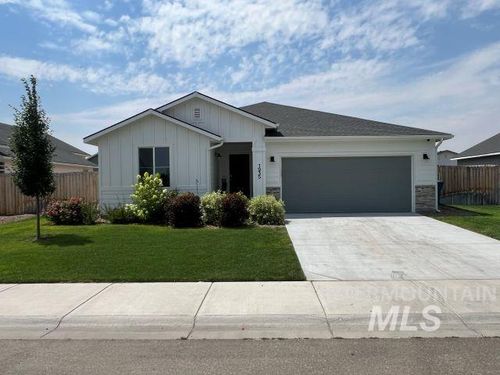 1935 Sw Cooper Ave, Mountain Home, ID, 83647-2848 | Card Image