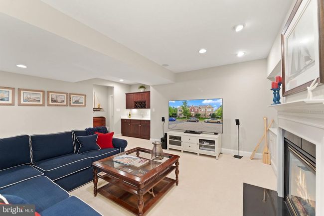 18985 Coreopsis Ter, Townhouse with 3 bedrooms, 4 bathrooms and null parking in LEESBURG VA | Image 64