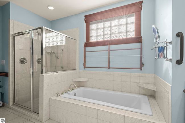 12305 3 Rd St, House other with 5 bedrooms, 4 bathrooms and null parking in Kewadin MI | Image 25