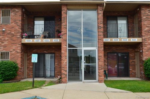 43237 Cape Dr, Sterling Heights, MI, 48313-2334 | Card Image