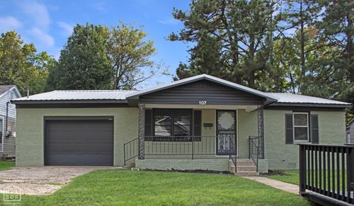 107 E Elm St, Harrisburg, AR, 72432-1305 | Card Image
