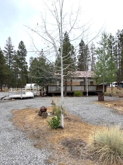 52606 Doe Ln, La Pine, OR, 97739-8903 | Card Image
