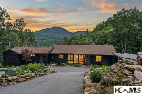 471 Highlands View Rd, Highlands, NC, 28741-7466 | Card Image