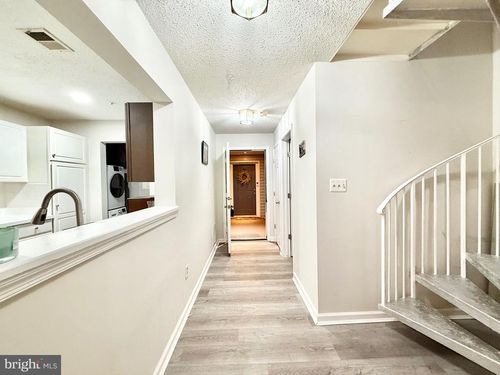 14-16-10019 Vanderbilt Cir, ROCKVILLE, MD, 20850-4698 | Card Image
