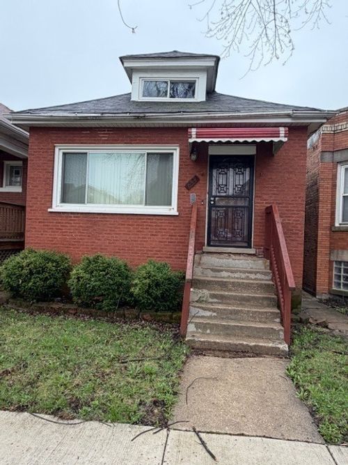 639 90th Pl, Chicago, IL, 60619-7518 | Card Image