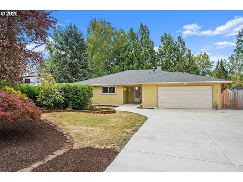 4052 Se 17th St, Gresham, OR, 97080-9177 | Card Image