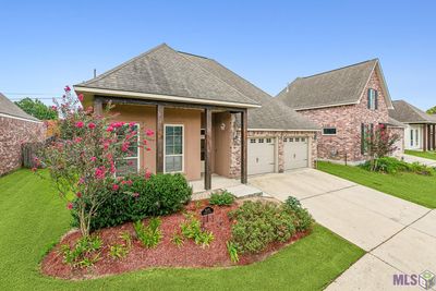 7070 Myrtle Bluff Dr, House other with 3 bedrooms, 2 bathrooms and null parking in Baton Rouge LA | Image 1