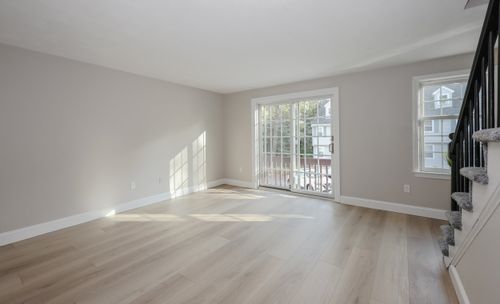 12 Hawkstead Holw, Nashua, NH, 03063-7023 | Card Image