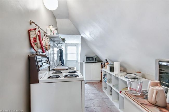 204 Herkimer St, Home with 5 bedrooms, 4 bathrooms and 2 parking in Hamilton ON | Image 25