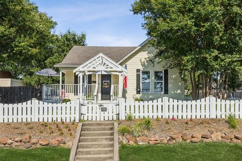 919 S Tennessee St, Mckinney, TX, 75069-6611 | Card Image