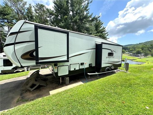 503 Saddle Ridge Dr, Ennice, NC, 28623-9185 | Card Image