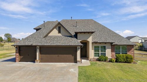 14363 Sandstone Ave, Skiatook, OK, 74070-3890 | Card Image