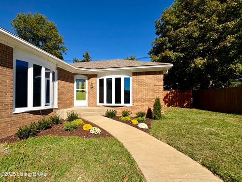 1517 Medical Ave, Shelbyville, KY, 40065-1618 | Card Image