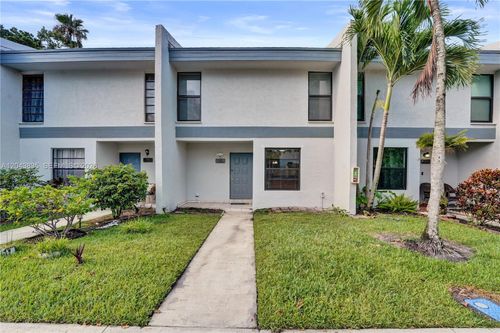 272-9220 Nw 14th St, Pembroke Pines, FL, 33024-4501 | Card Image