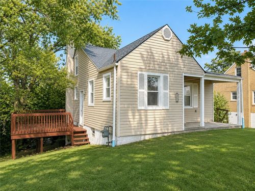 314 Fort Couch Rd, Upper St Clair, PA, 15241-2147 | Card Image