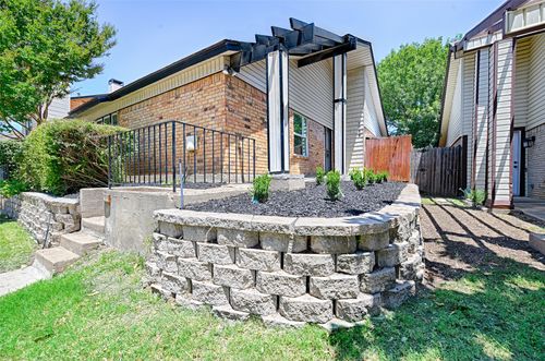 2055 Embassy Way, Carrollton, TX, 75006-1700 | Card Image