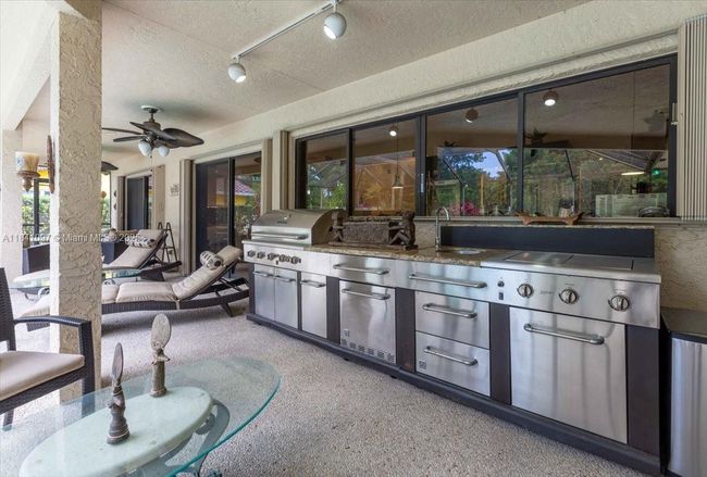 1000 E Cypress Dr, House other with 4 bedrooms, 3 bathrooms and null parking in Pompano Beach FL | Image 9