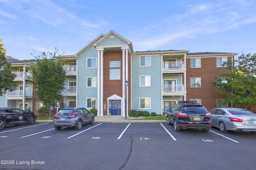 304-2704 Bradford Commons Dr, Louisville, KY, 40299 | Card Image