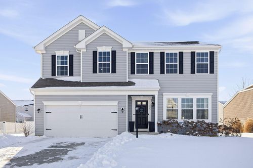 325 Green Acres Dr, Johnstown, OH, 43031-7535 | Card Image