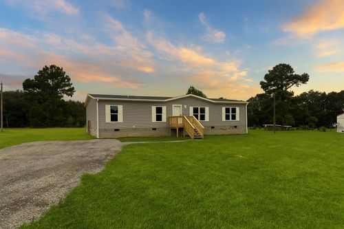 201 Grassy Ln, Bowman, SC, 29018-9601 | Card Image