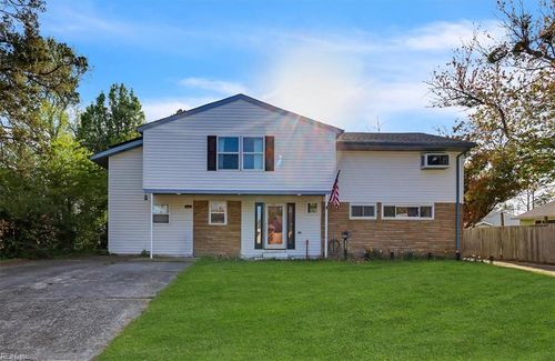 2237 Jeffrey Dr, Norfolk, VA, 23518-3033 | Card Image