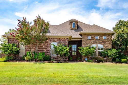 1035 Calloway Dr, Conway, AR, 72034-9425 | Card Image