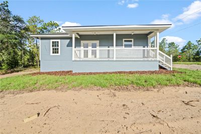 951 Ne 150 Th Avenue, House other with 4 bedrooms, 2 bathrooms and null parking in Williston FL | Image 2