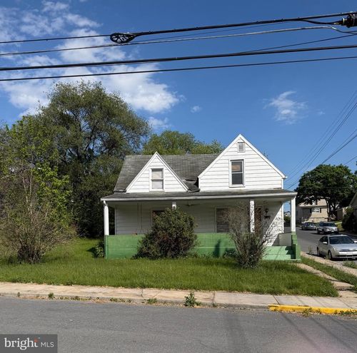 803 3rd St, MARTINSBURG, WV, 25404-4625 | Card Image