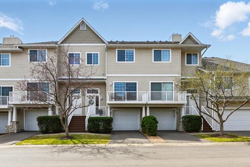 324 Willoughby Way W, Minnetonka, MN, 55305-5346 | Card Image