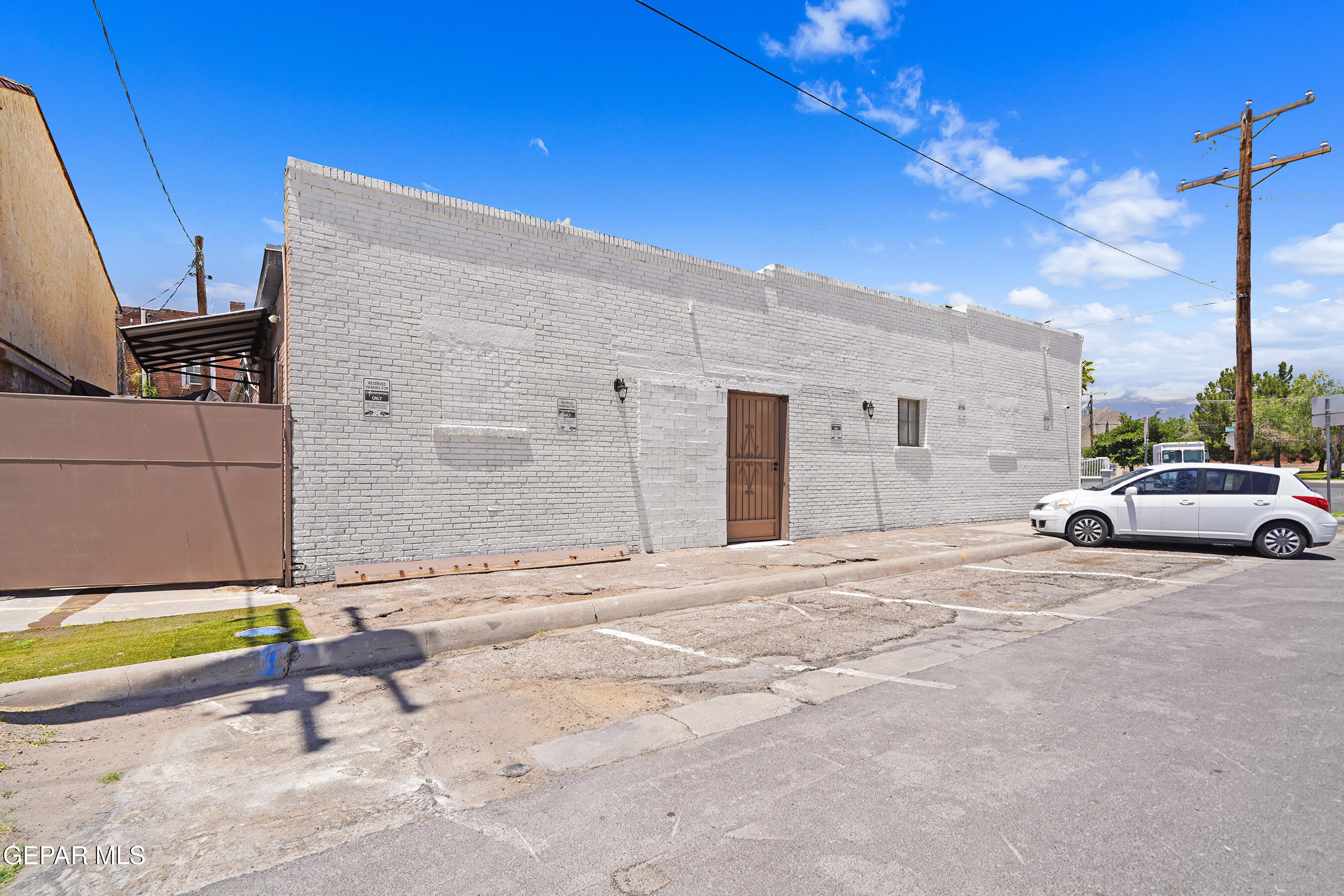 3630 Hueco Ave, El Paso, TX 79903