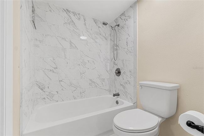 2nd bathroom en-suite | Image 15