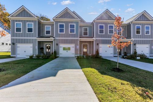 127 Ironhorse Way, Dickson, TN, 37055-5074 | Card Image