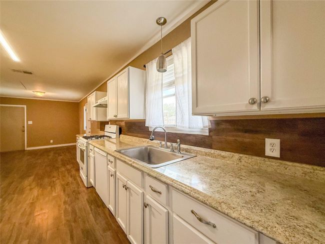 3321 Tanglebriar Dr, House other with 3 bedrooms, 2 bathrooms and 2 parking in Pasadena TX | Image 10