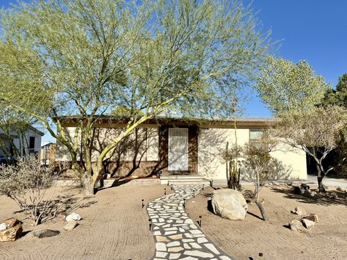 304 N Helena St, Ridgecrest, CA, 93555-3636 | Card Image