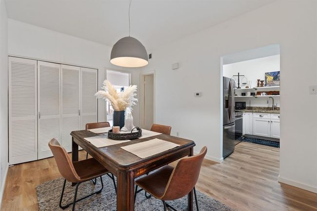 APT-422 - 2100 Tanglewilde St, Townhouse with 1 bedrooms, 1 bathrooms and 1 parking in Houston TX | Image 7