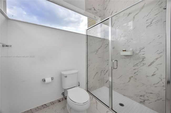 15037 Sw 174 Th St, House other with 4 bedrooms, 4 bathrooms and null parking in Miami FL | Image 34