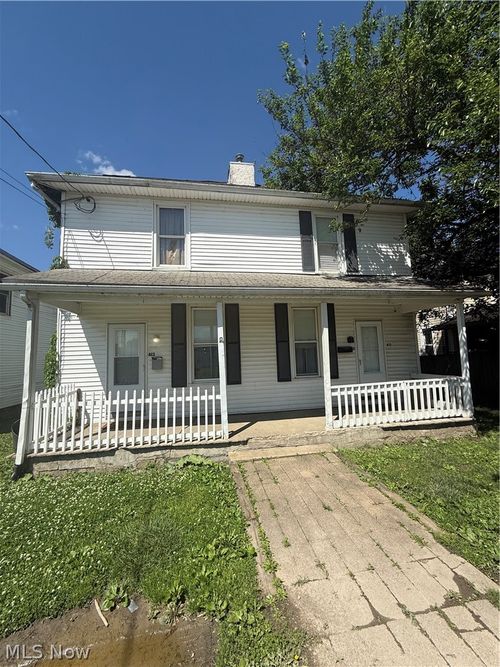 413 Fairbanks St, Zanesville, OH, 43701-3043 | Card Image