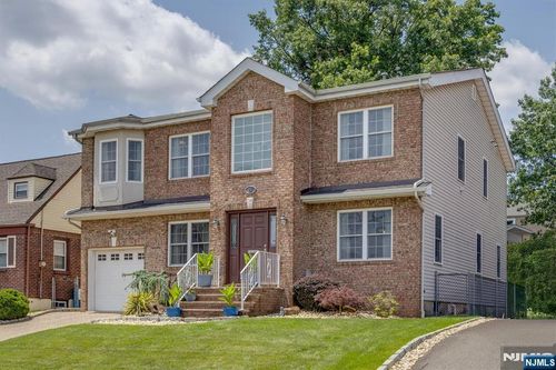 21 Madison St, North Arlington, NJ, 07031-4907 | Card Image