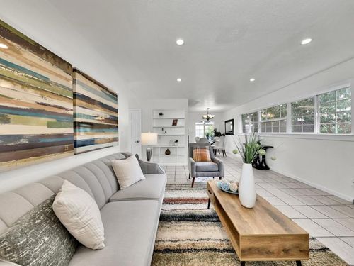 31959 Carroll Ave, Hayward, CA, 94544-8105 | Card Image