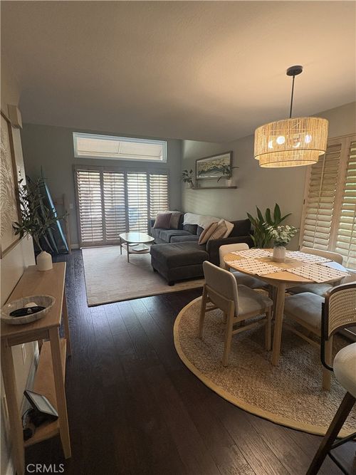 207-16 Pearl St, Laguna Beach, CA, 92651-3247 | Card Image