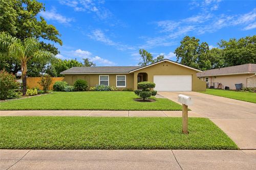 313 Robin Hill Dr, Altamonte Springs, FL, 32701-7823 | Card Image