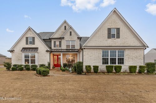 14554 Kenner Place Dr, Olive Branch, MS, 38654-2070 | Card Image