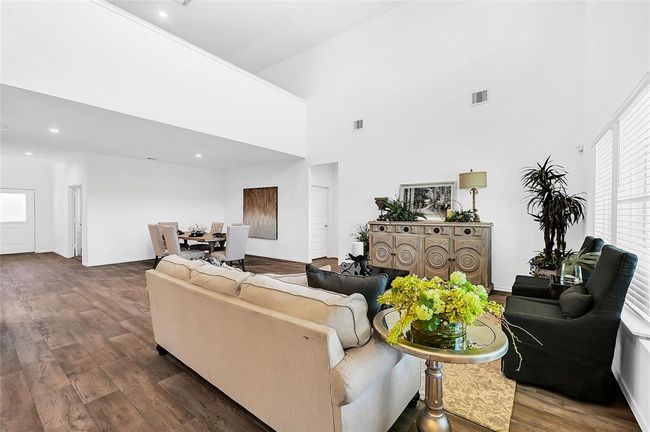 *Images and 3D tour are for illustration only and options may vary from home as built. | Image 12