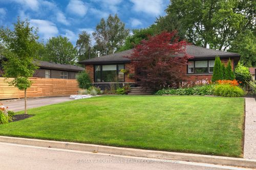 544 Maplehill Dr, Burlington, ON, L7N2W1 | Card Image