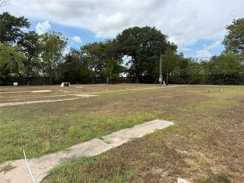 1804 Brookhaven St, Bryan, TX, 77803-1912 | Card Image