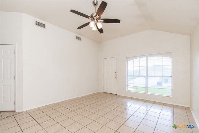 A - 4305 July Dr, Home with 3 bedrooms, 2 bathrooms and null parking in Killeen TX | Image 4