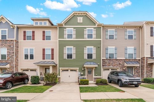 8223 Caton Ave, GLEN BURNIE, MD, 21060-8652 | Card Image