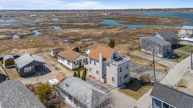 38 River St, House other with 3 bedrooms, 2 bathrooms and null parking in Seabrook NH | Image 6