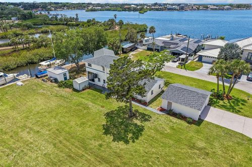 8212 Hayward Ln, PORT RICHEY, FL, 34668-6319 | Card Image