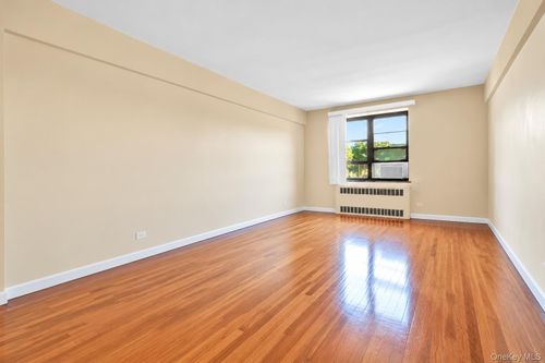6a-141-15 28th Ave, Flushing, NY, 11354-1614 | Card Image